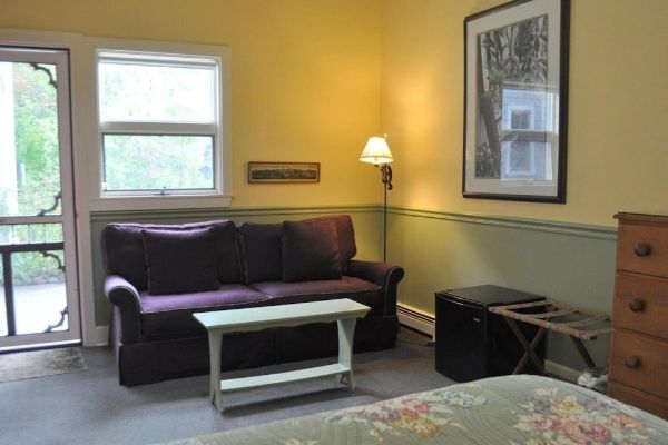 The Sylvan Inn (Glen Arbor)
